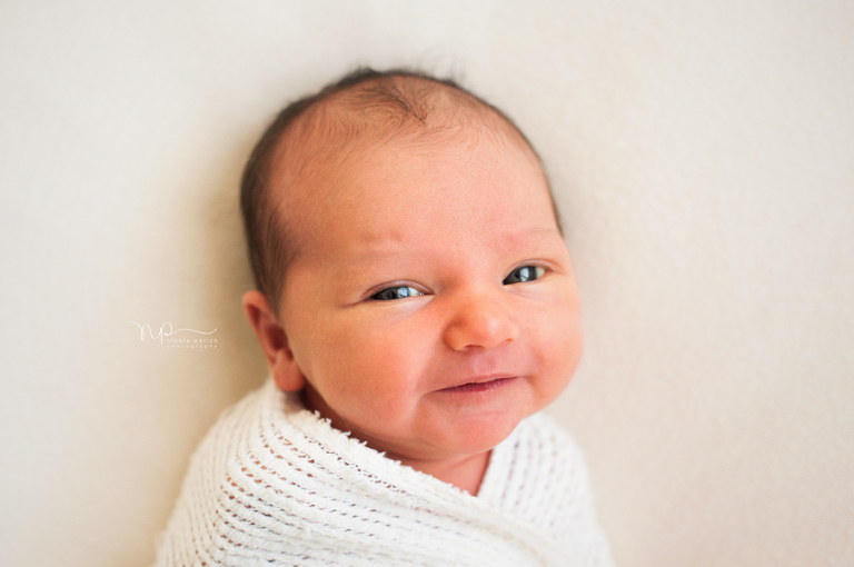 Nicole Parizo Photography | Chicago Newborn Photographer | wide awake newborn